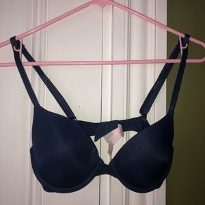 Pink VS navy blue wear everywhere 34b bra